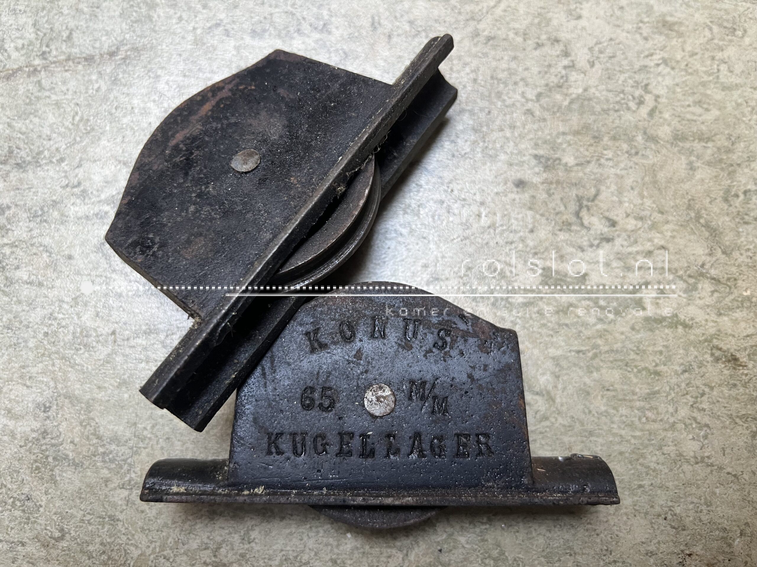 Gietijzer rolslot 65 mm Konus