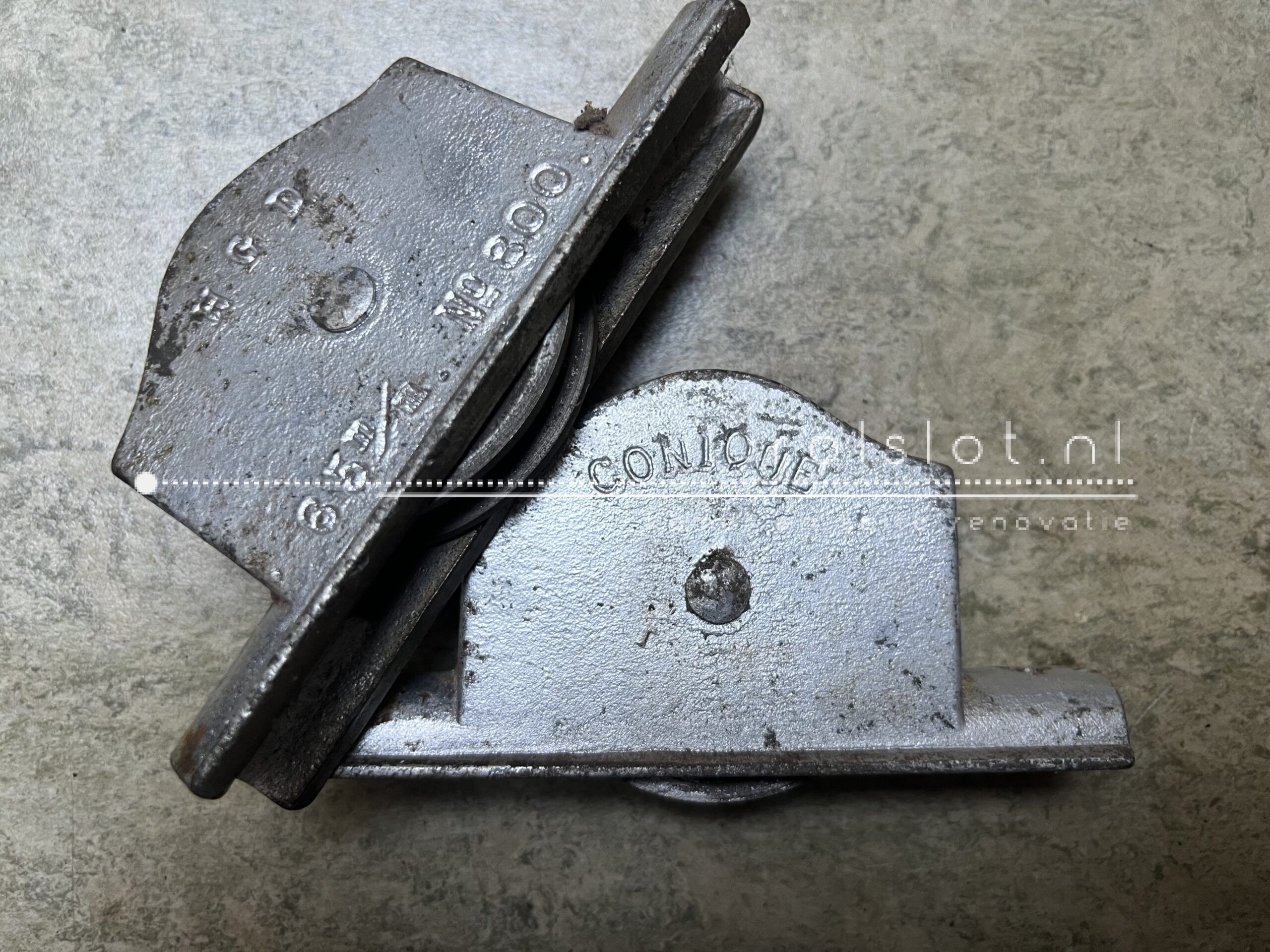 Gietijzer rolslot 65 mm HGD Conique no. 800